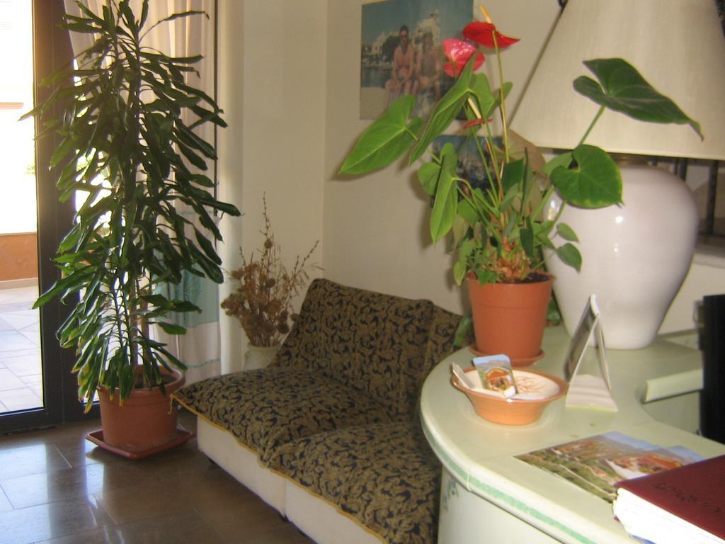 Hotel Maxim Olbia Zewnętrze zdjęcie