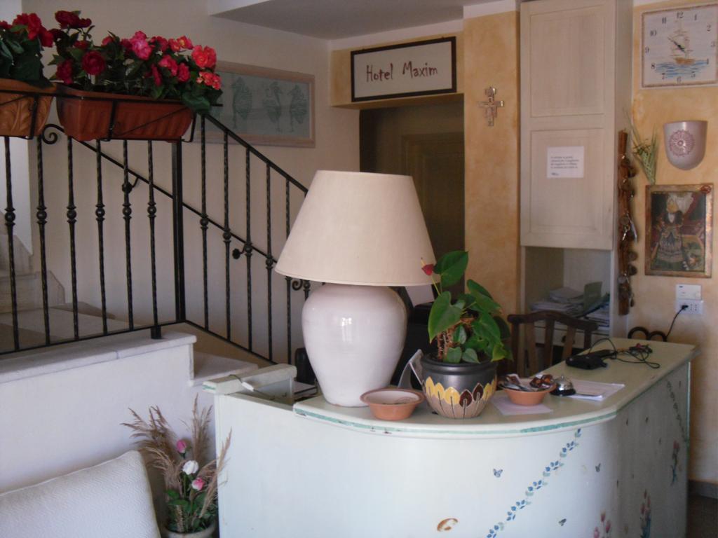 Hotel Maxim Olbia Zewnętrze zdjęcie