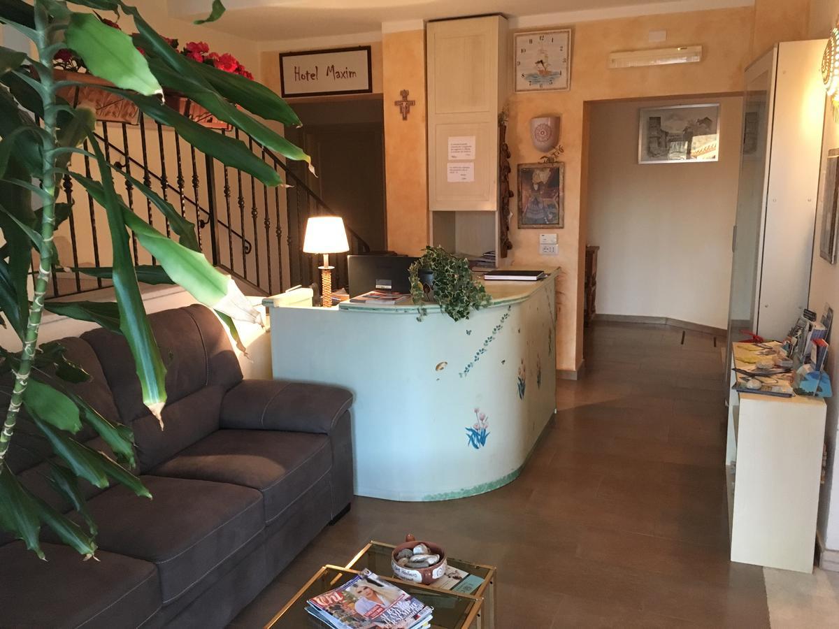 Hotel Maxim Olbia Zewnętrze zdjęcie